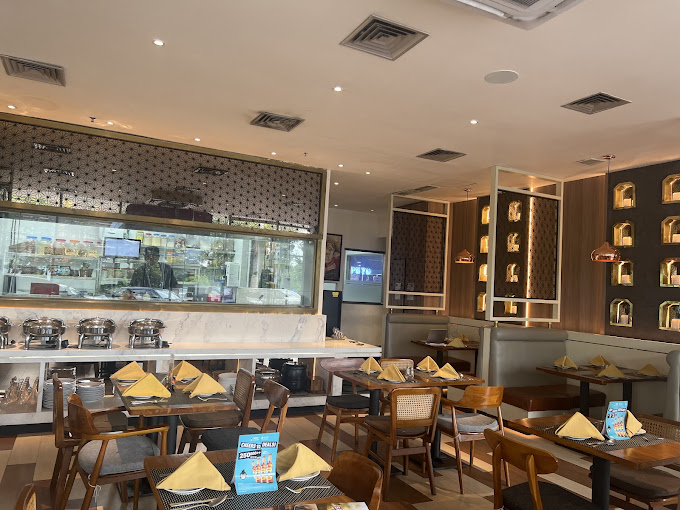 Ganesha ek Sanskriti (Traditional Indian Cuisine & Bar) Sunset Road