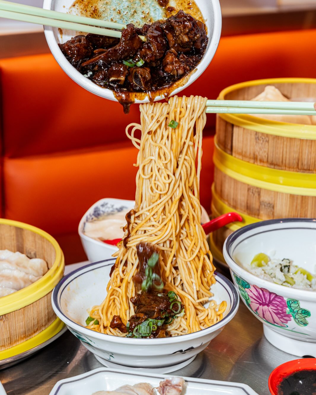 Lee's Dumpling 小李汤包