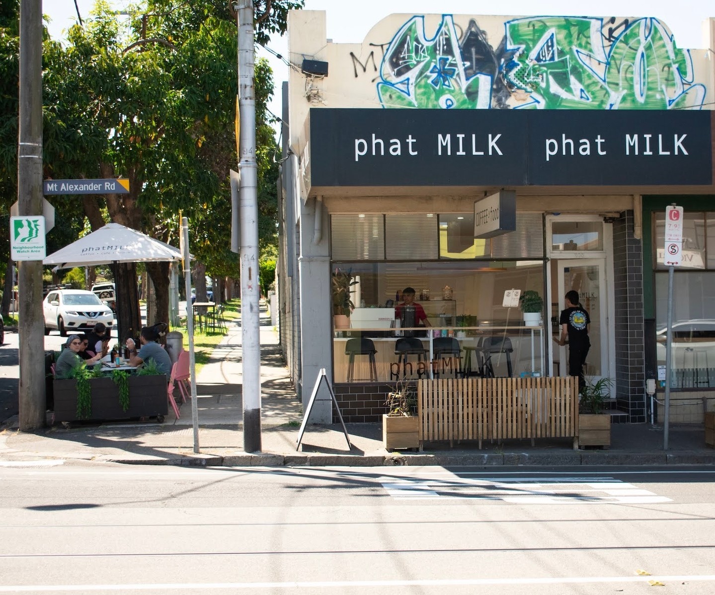 phatMILK Café
