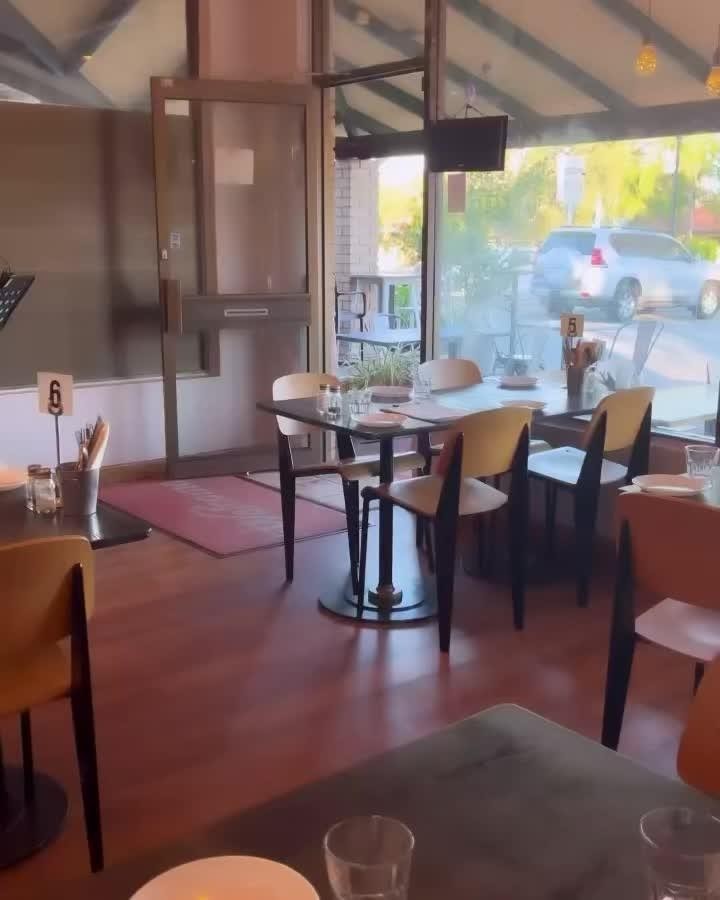 La Gustosa Restaurant