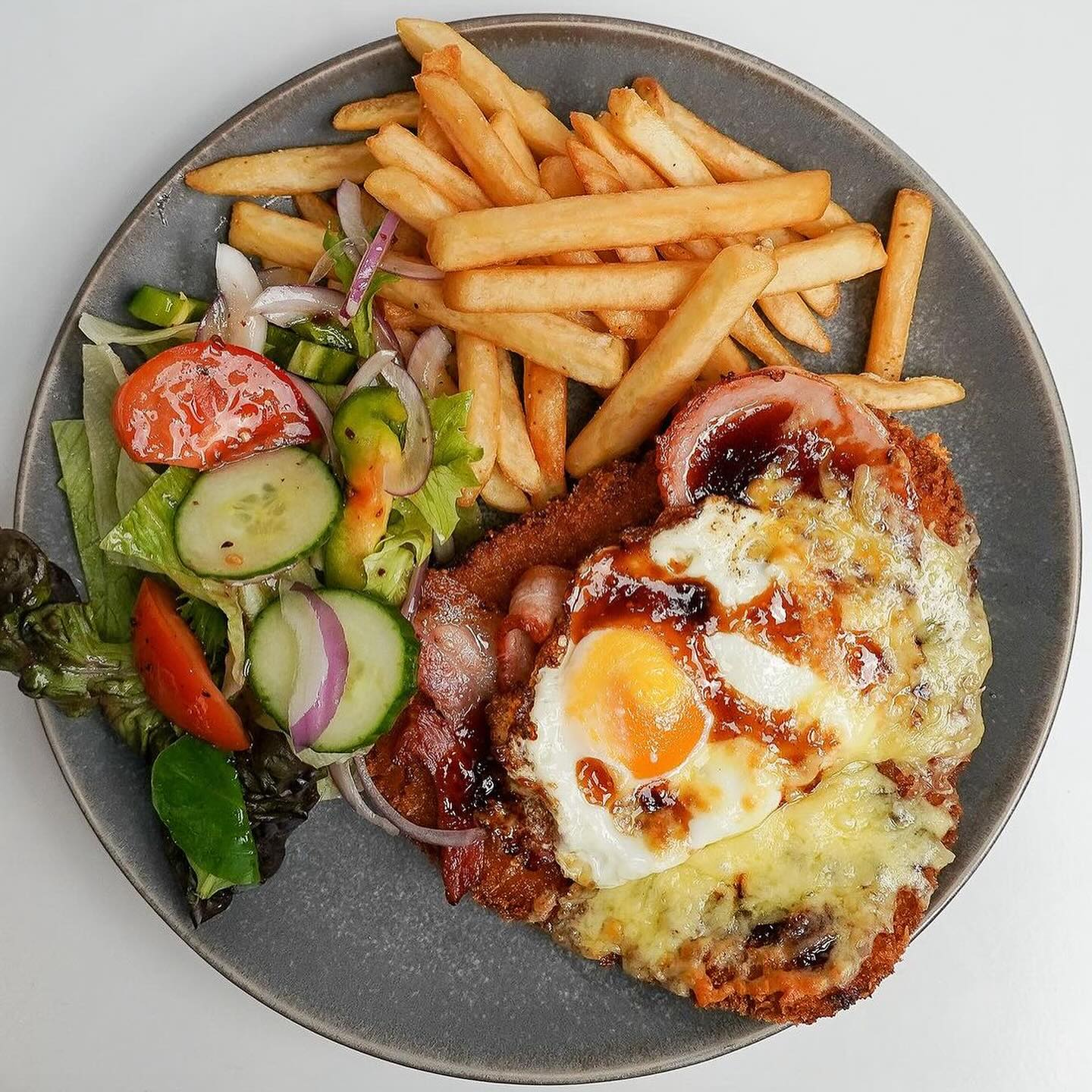 Ducky Brown Cafe