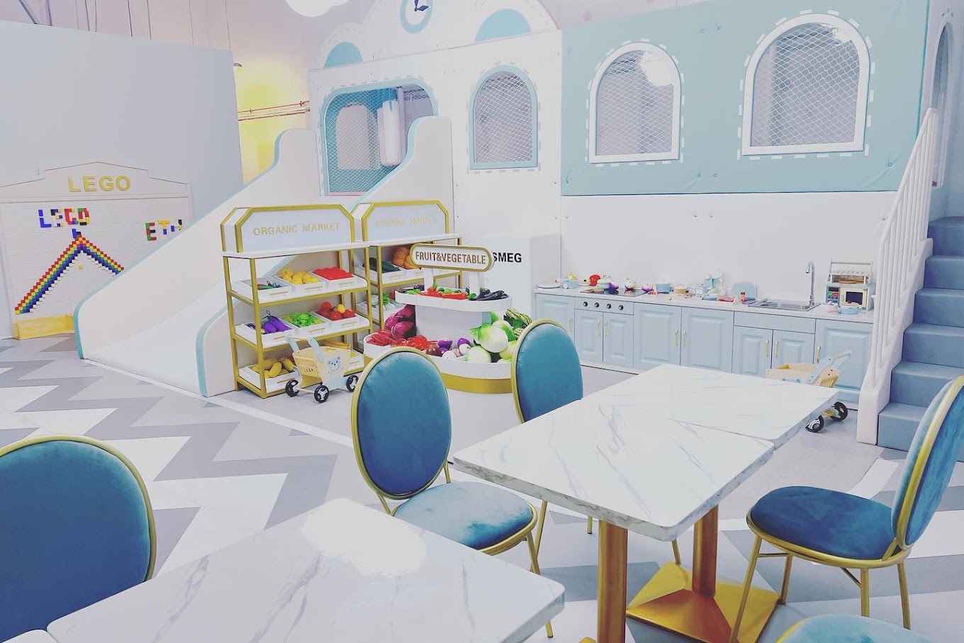 Teeny Tiny Cafe