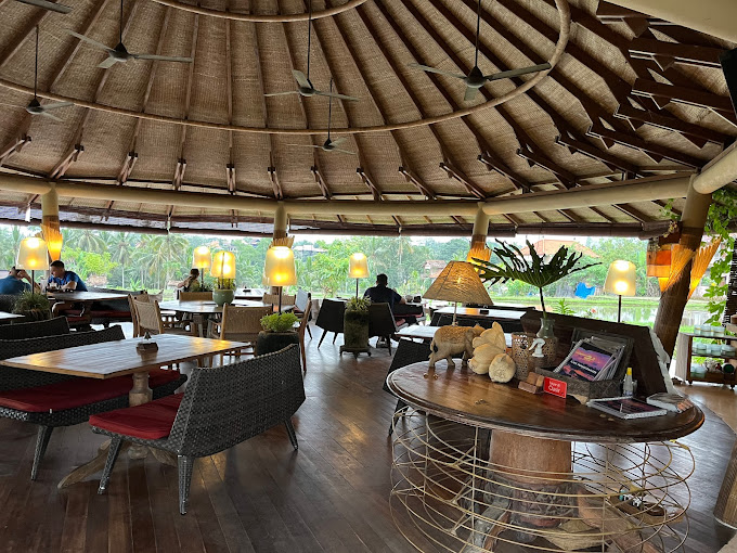 Cafe Pomegranate