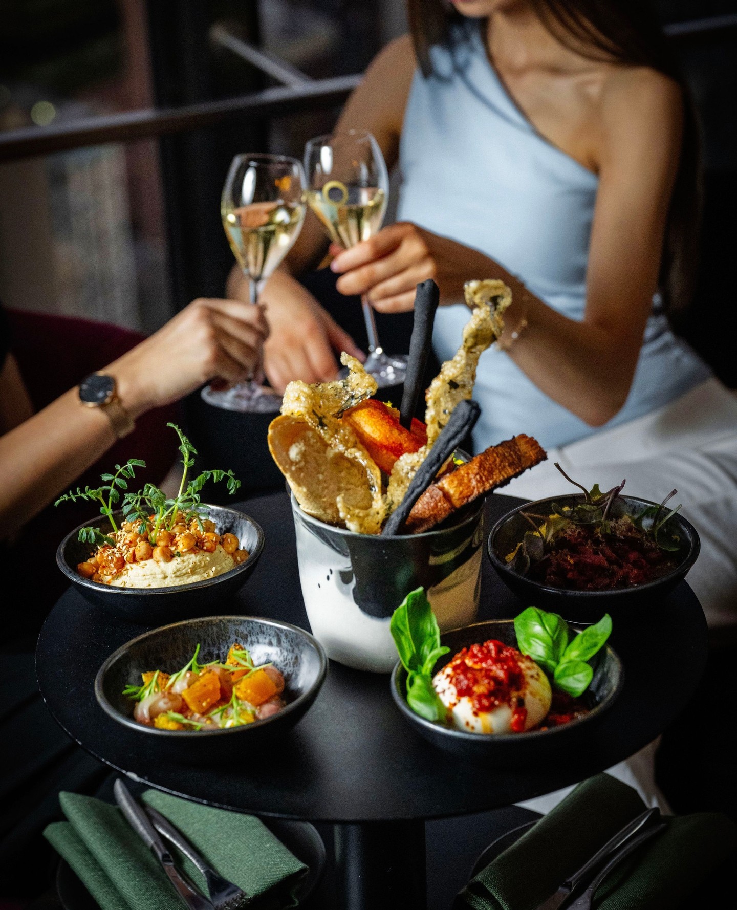 O Bar and Dining