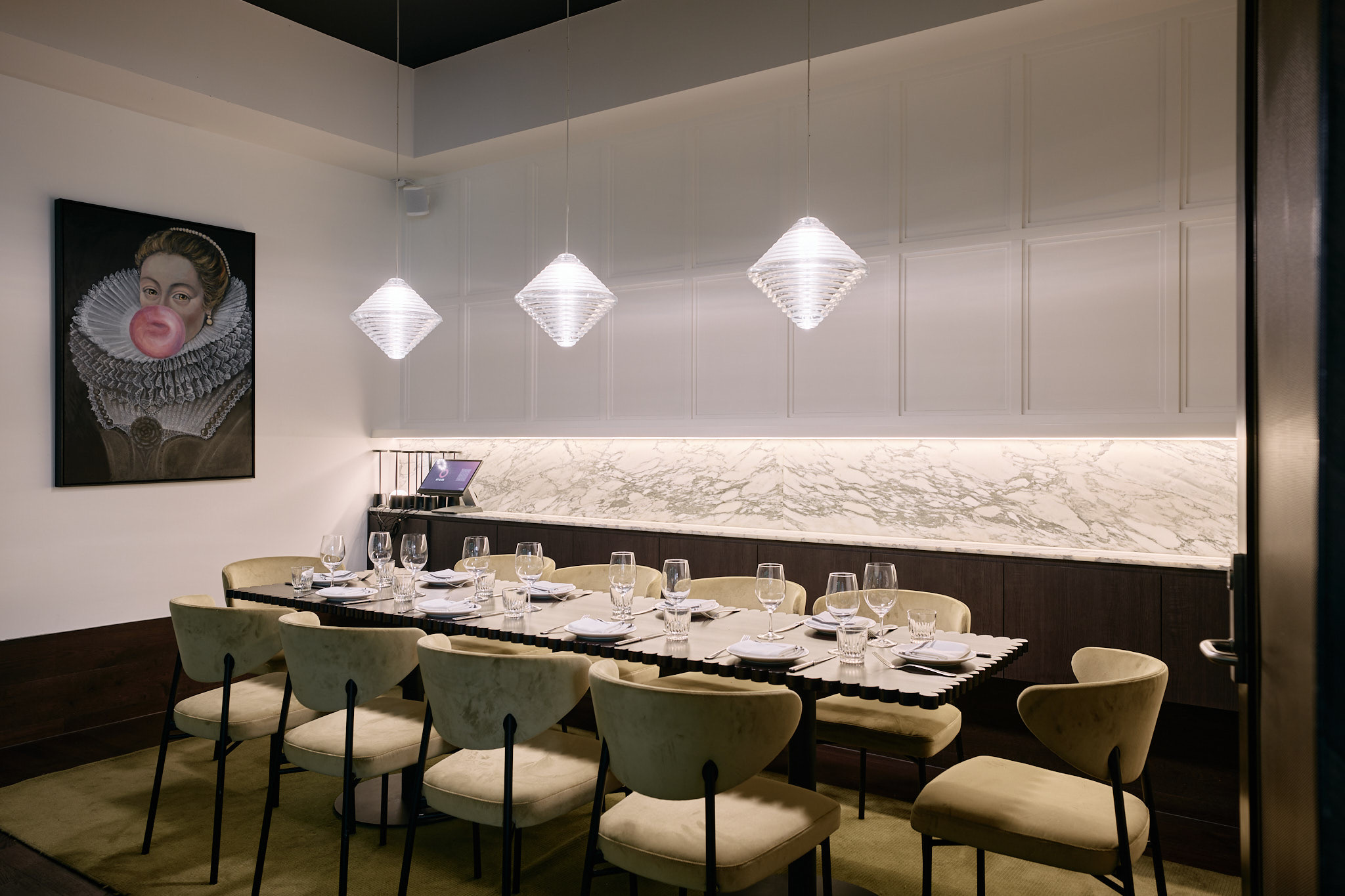 Rich & Rare Restaurant