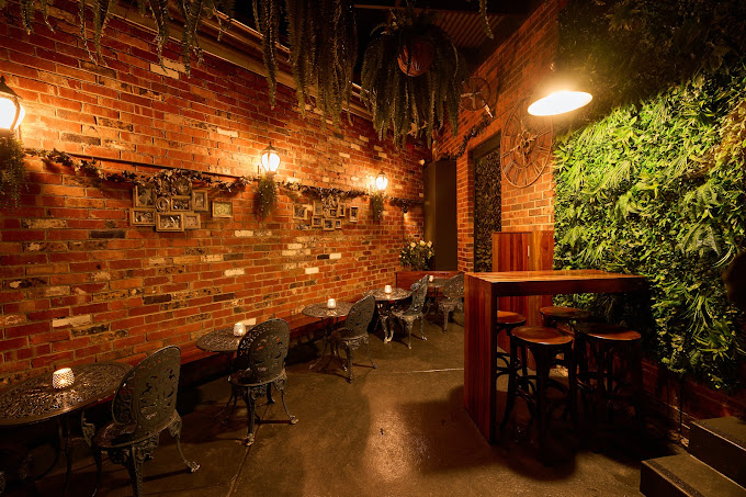 Antique Bar