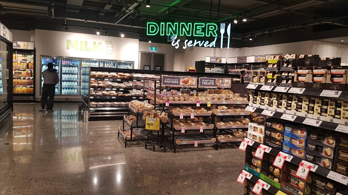 Woolworths Metro Cowper St