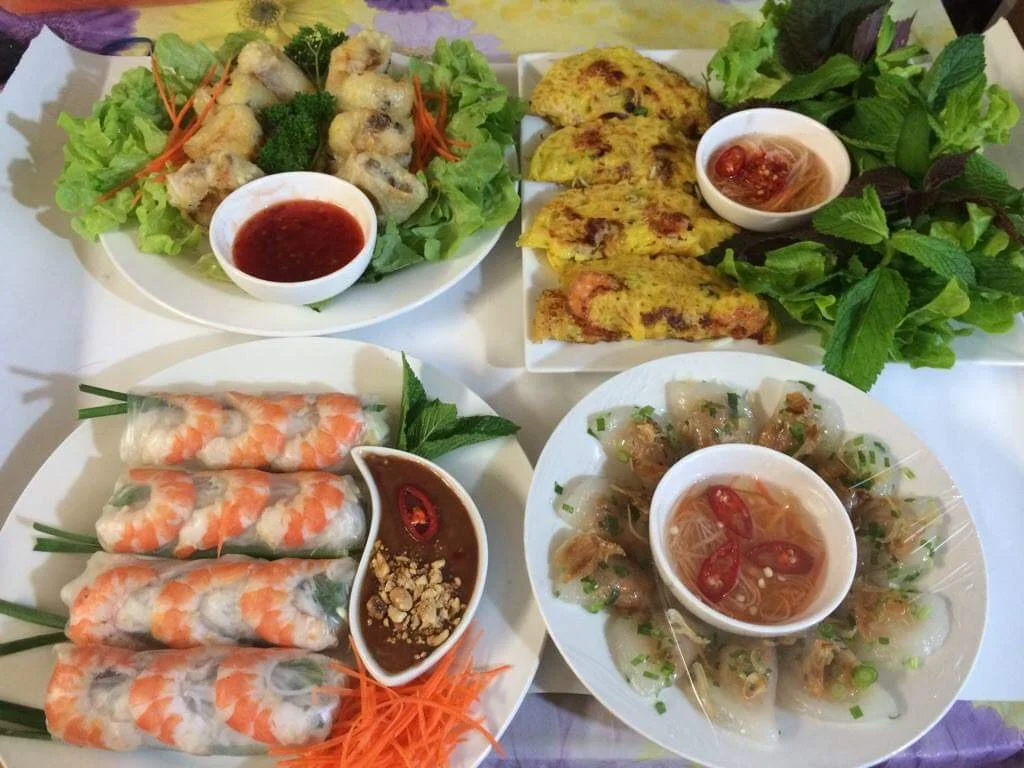 Bánh Xèo Tay Do Vietnamese Restaurant