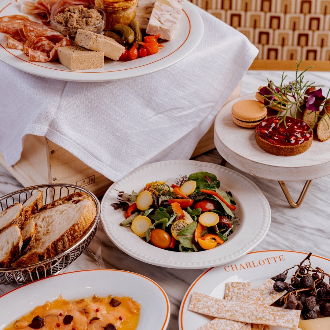 Charlotte Bar & Bistro