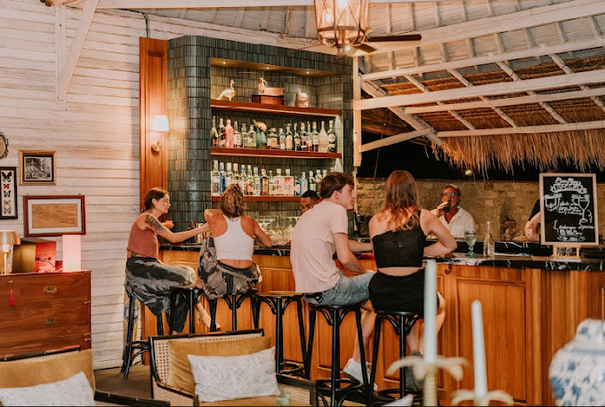 Curry Traders Restaurant and Bar