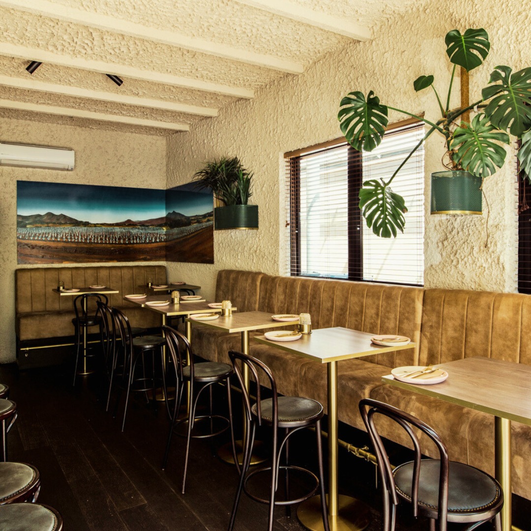 Casa N.O.M Bar y Restaurante