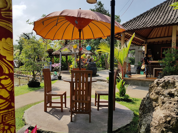 Rumah Makan Tegal Dadong