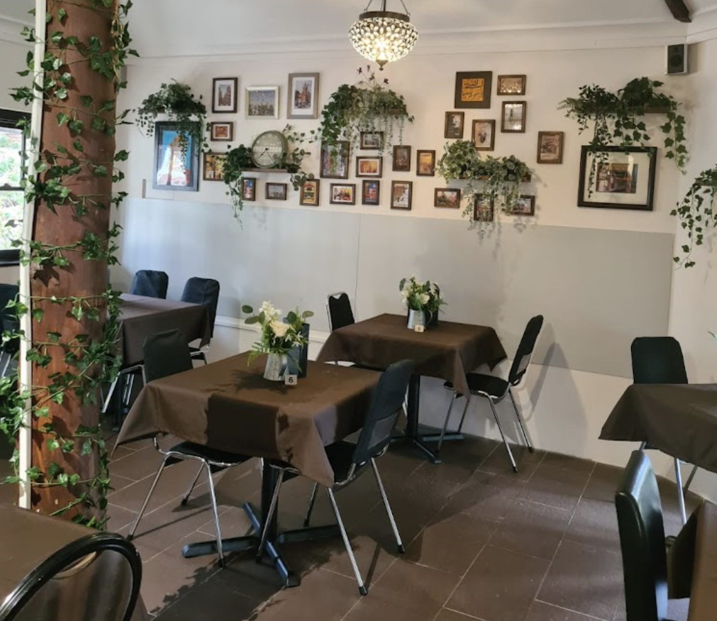 Baaris Grill
