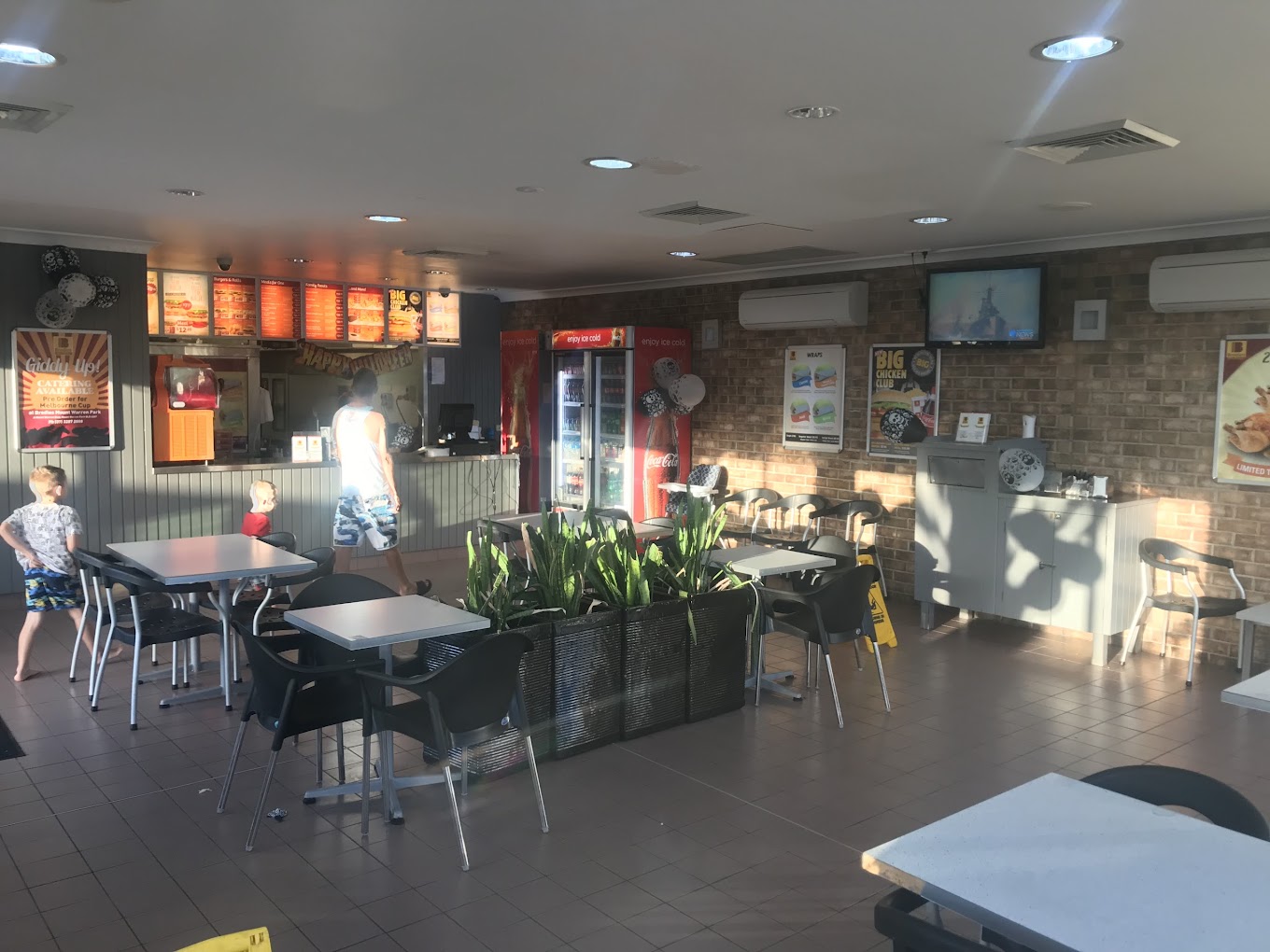 Brodies Chicken & Burgers Mount Warren Park