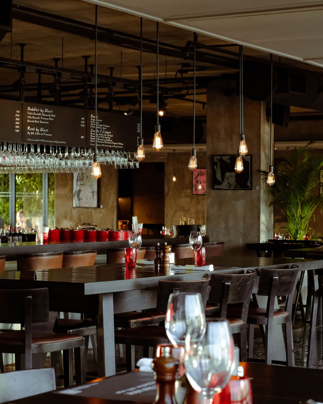 Scarlett Wine Bar & Restaurant