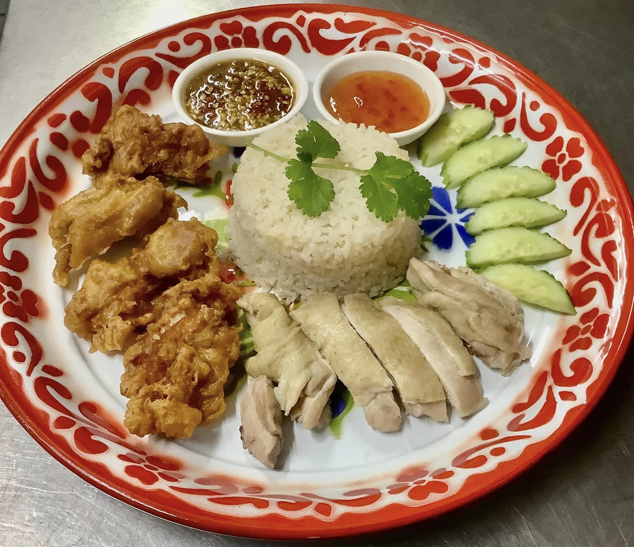 Muang Thong - Golden City Thai Restaurant