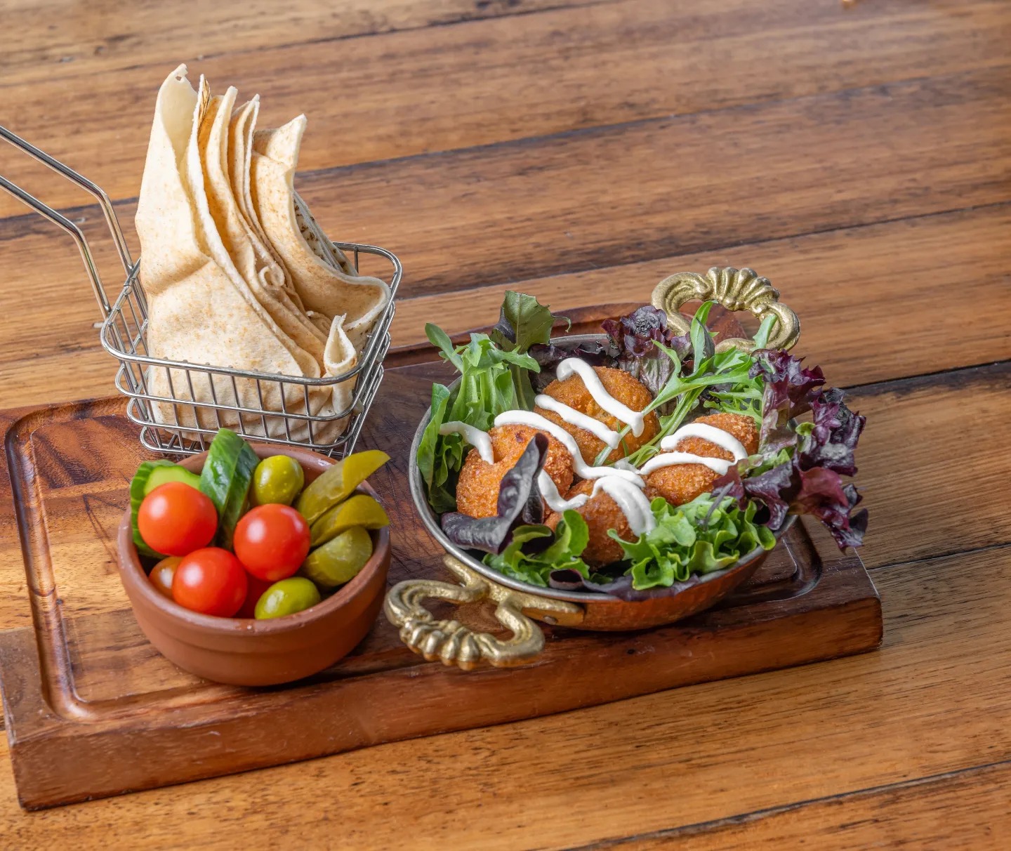Raqwa Cafe & Beer Garden
