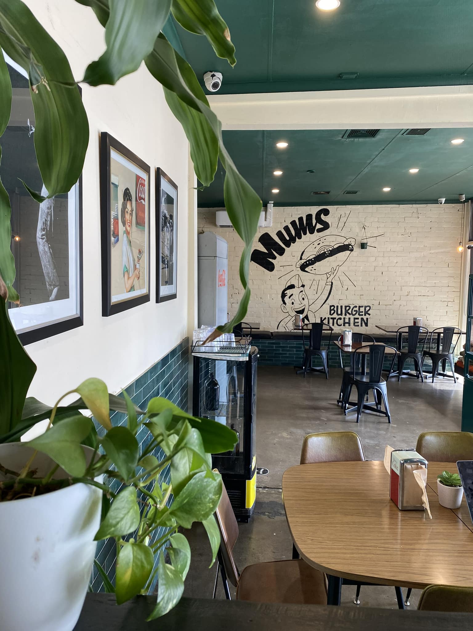 Mum's Burger Kitchen