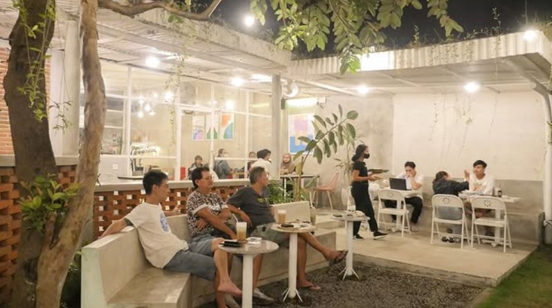 Escape Cafe