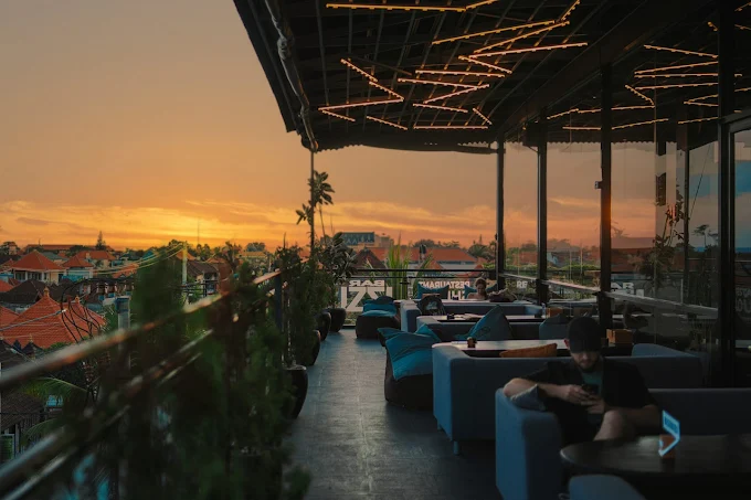 IZZI ROOFTOP BAR & RESTAURANT & SHISHA LOUNGE