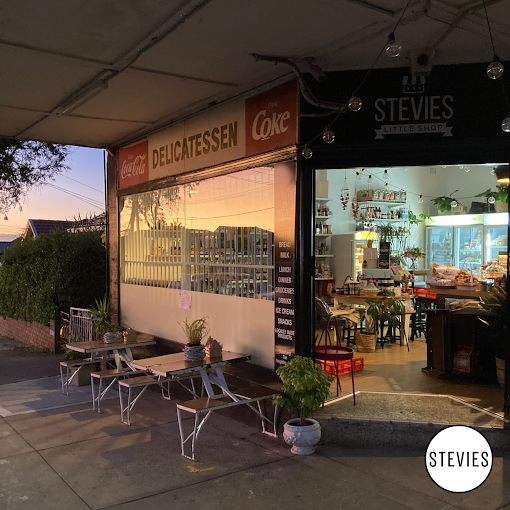 Stevies Little Shop