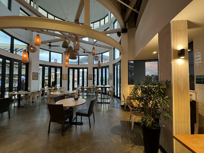 Beach House Bar & Grill Loganholme