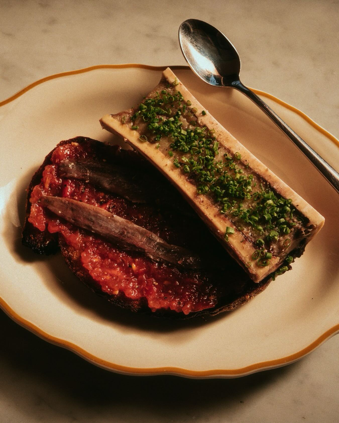Joe's Tavern, Restaurant & Bar