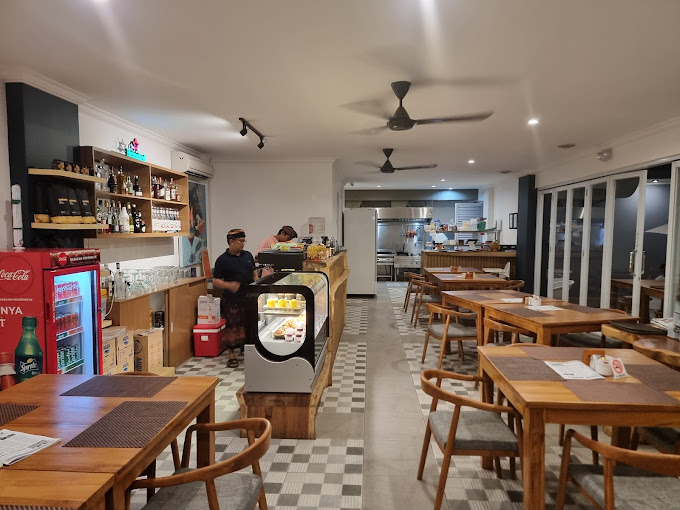 Little Eeden Sanur Bar and Restaurant