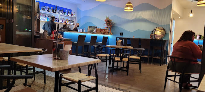 Sandy's Bar + Grill