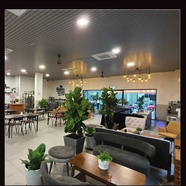 T&L - Bakery & Café
