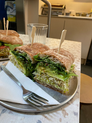 Small's Deli