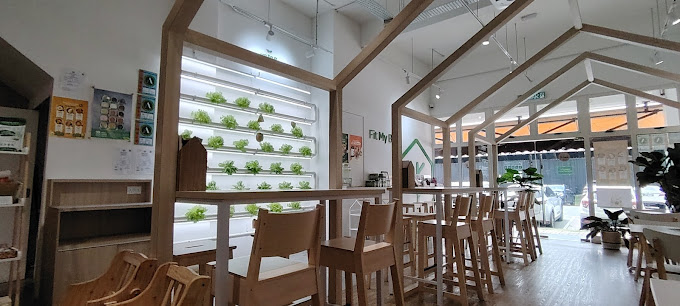 The PaD Bar and Grill on Legian Street