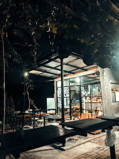 Makna Land, Eatery & Social Place