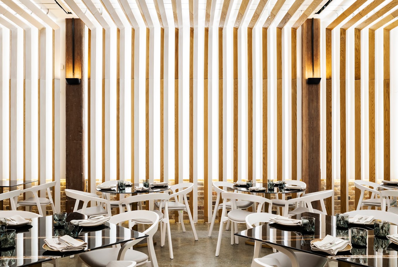 Kuro Bar & Dining