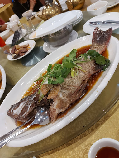 Golden Oceans Chinese Seafood Restaurant (文興海鲜酒楼)