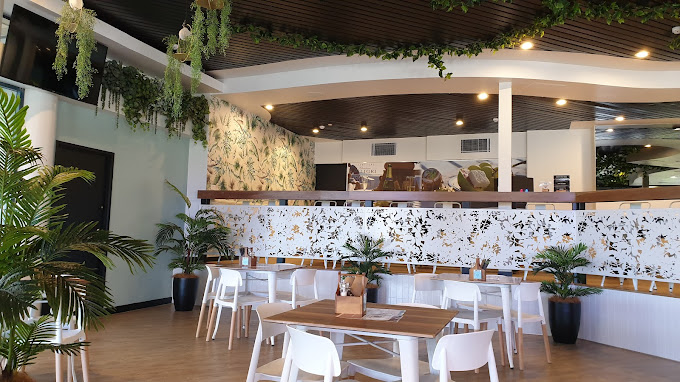 The Lawn Bar + Café