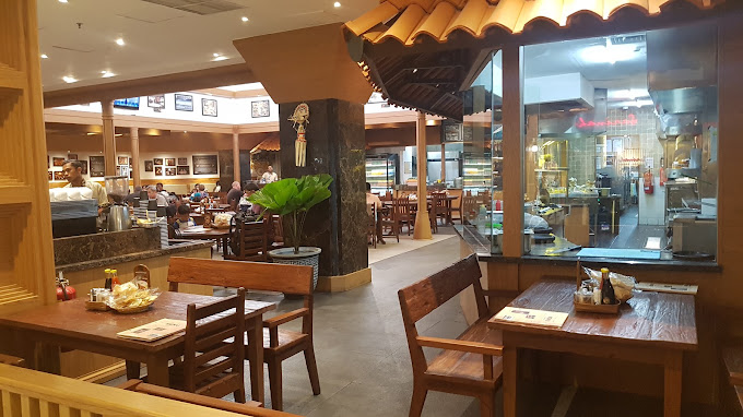 Made's Warung International Terminal
