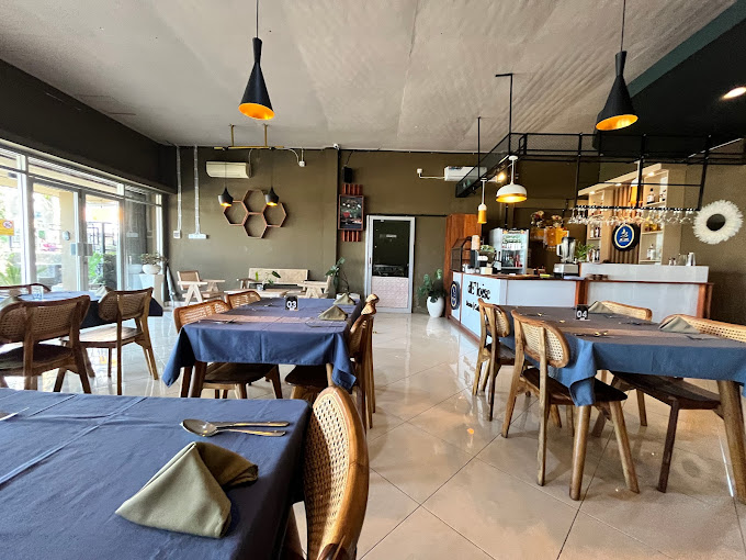 Deloise Restaurant