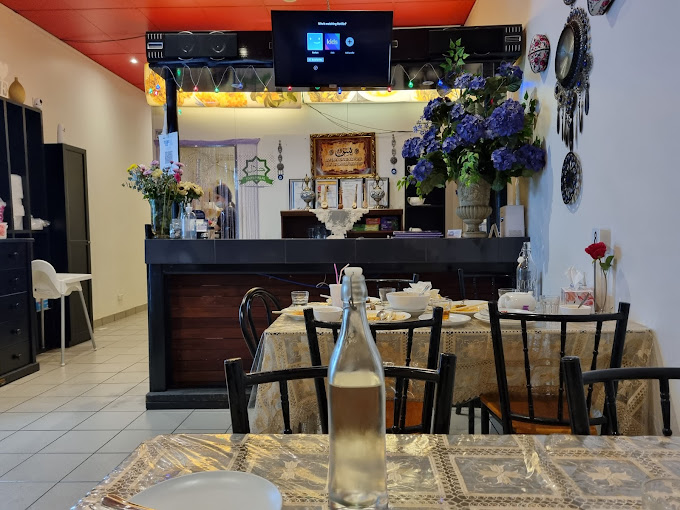 Karlaylisi Restaurant - Uyghur Cuisine