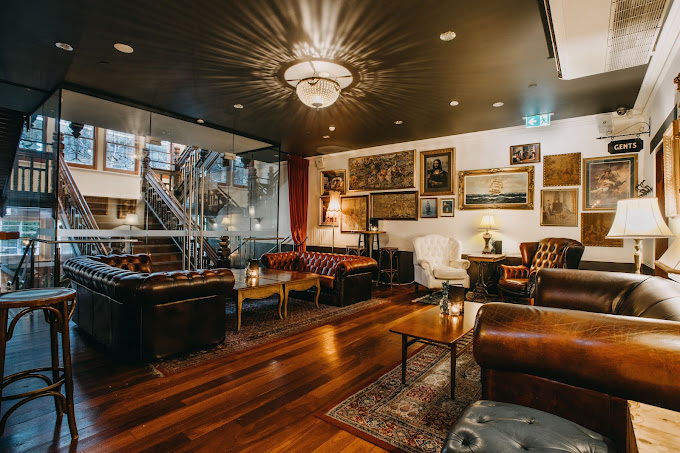 Bar Lafayette