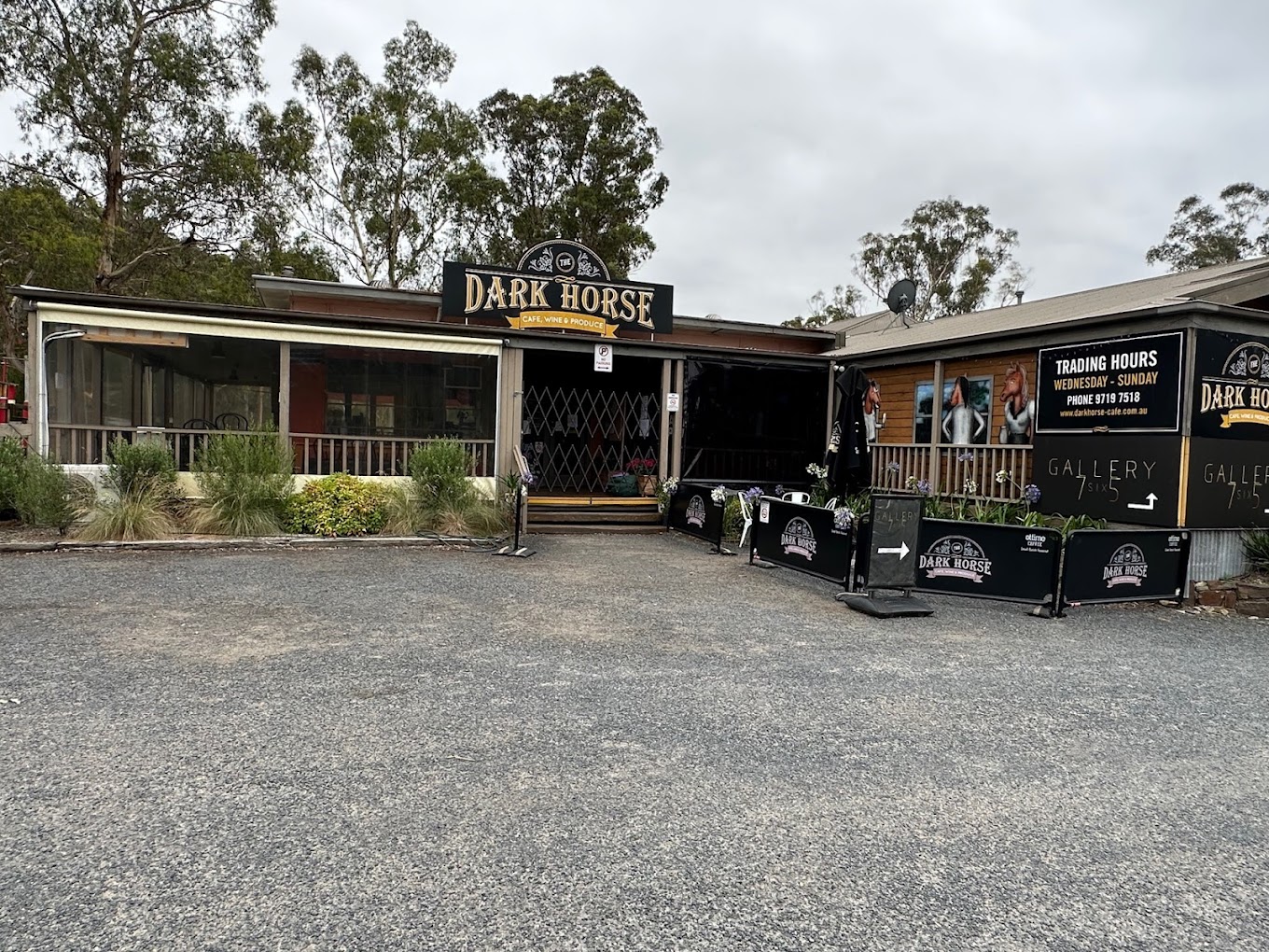 Dark Horse Cafe, Wine & Produce