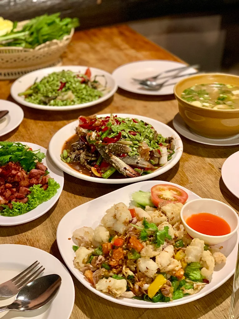 Baan E-sarn Muangyos
