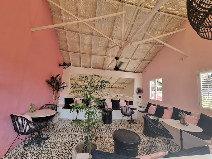 Doppio Cafe Pink