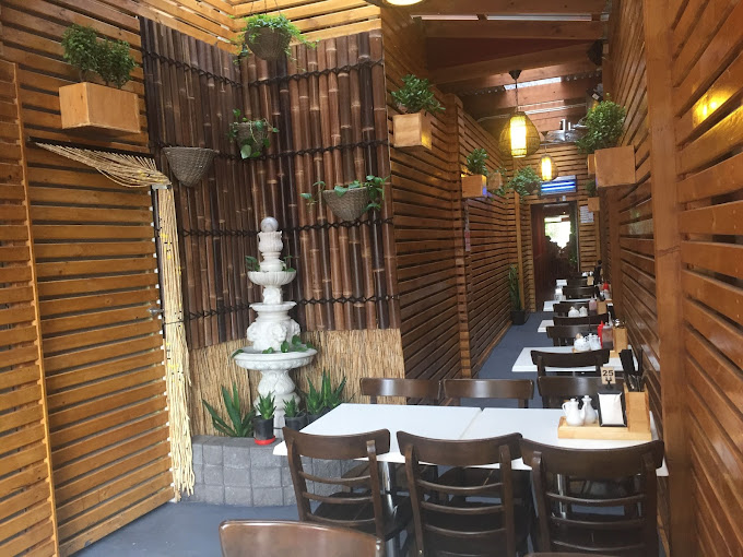 Western Pho