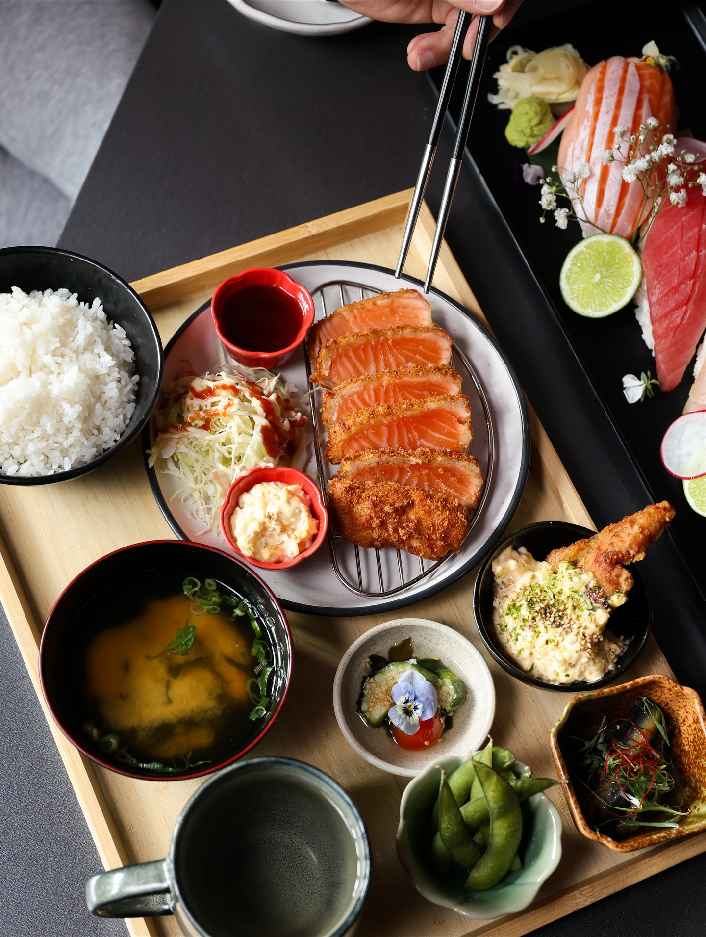 Mannaka Izakaya