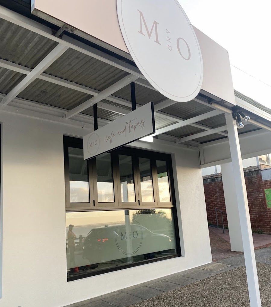 M & O Cafe