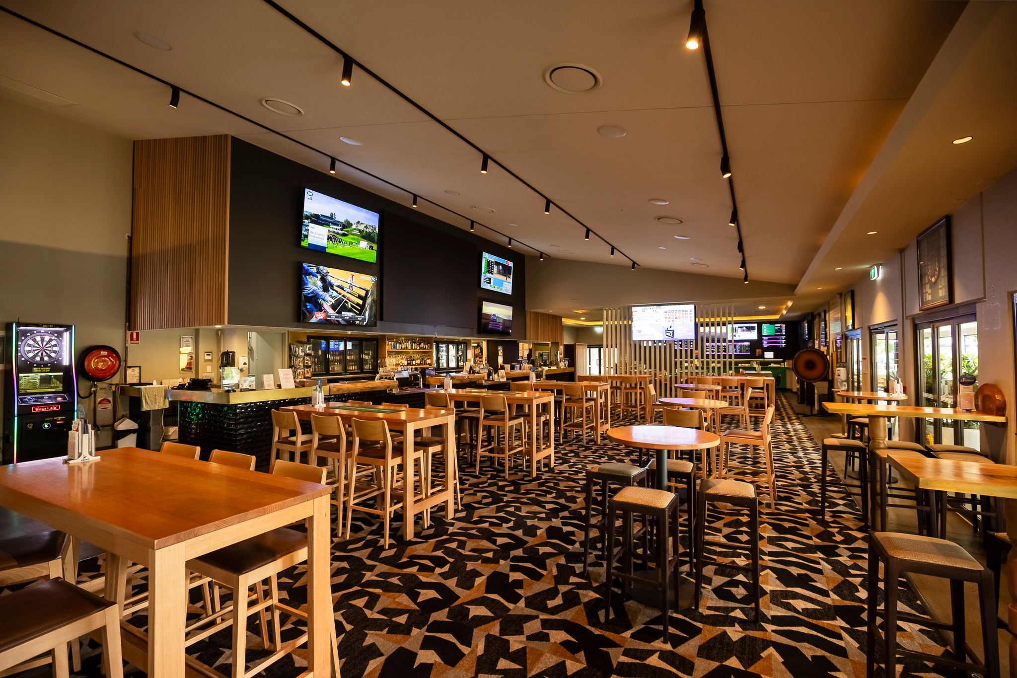 Treetops Tavern