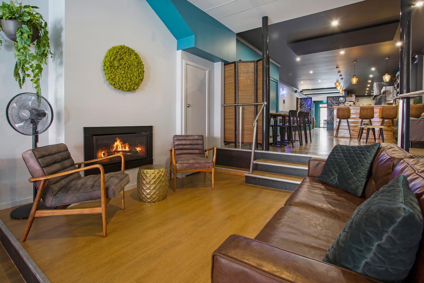 Bundy's Bar & Bites