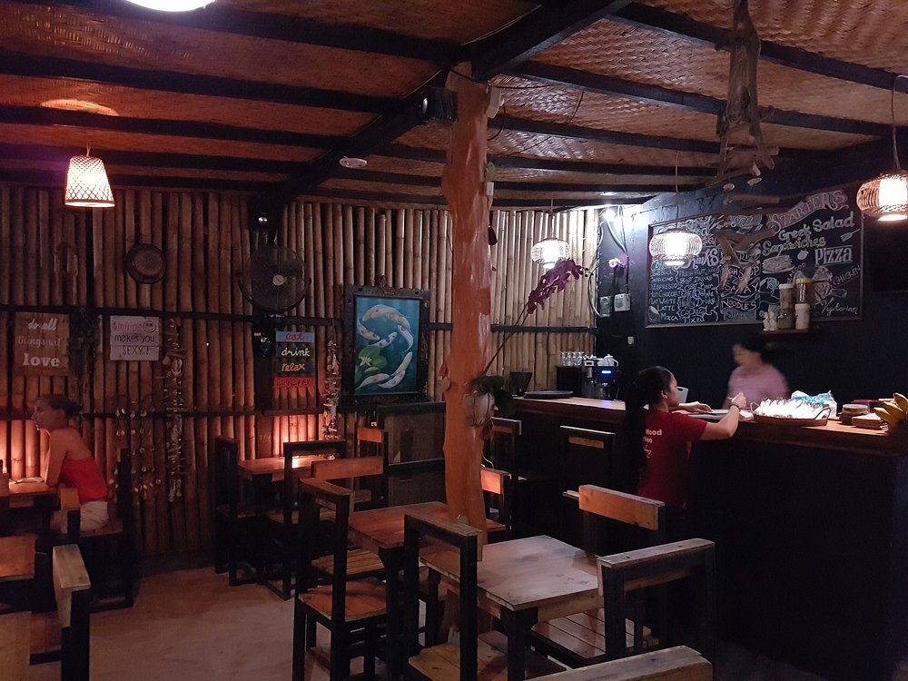 Black Wood Coffee Shop