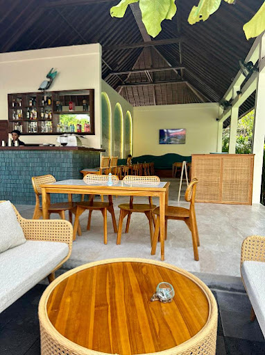 Aquamarine Restaurant & Bar